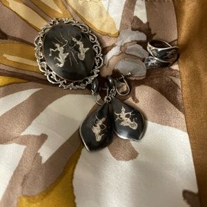 🖤Vintage GUC Siam Sterling Ring, Brooch, & Earrings.
